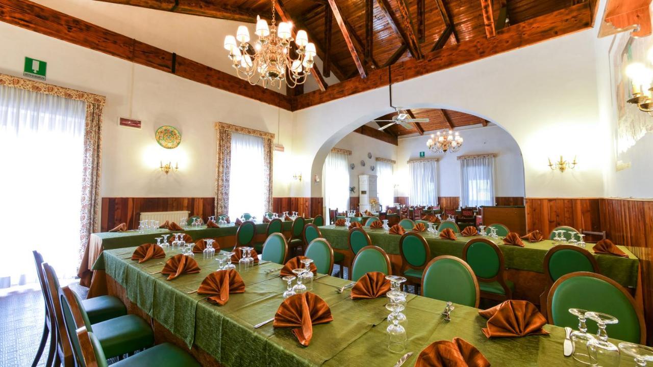Hotel Ristorante La Nuova Fattoria كارسولي المظهر الخارجي الصورة